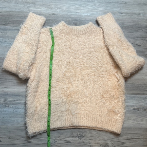EUC Future Collective Bodycon Cream Fuzzy Sweater, XL - Picture 5 of 9